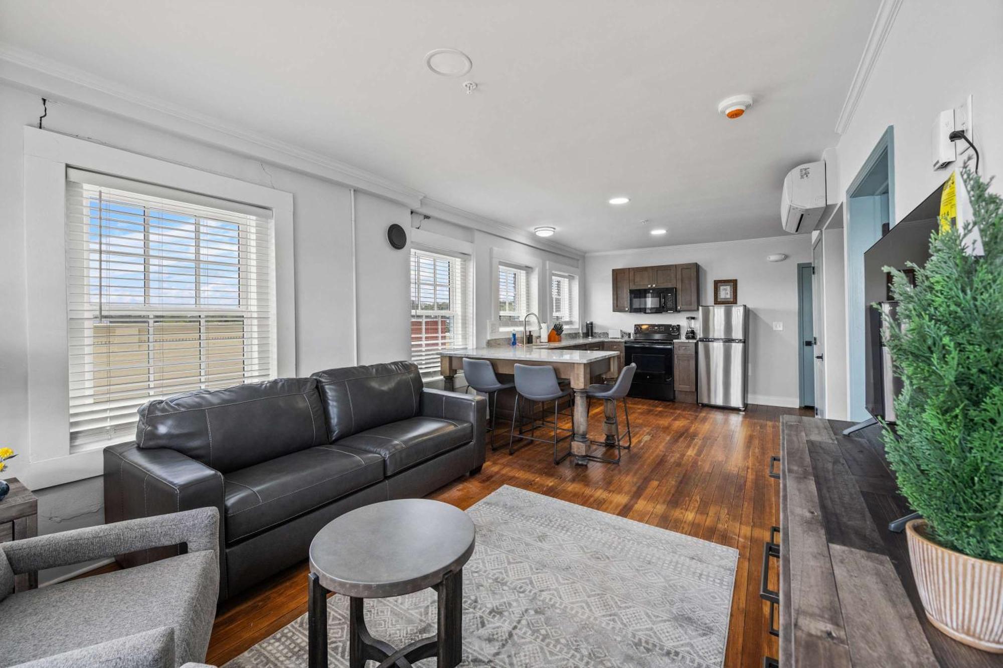 Discover Conway Trendy Downtown Loft Luaran gambar